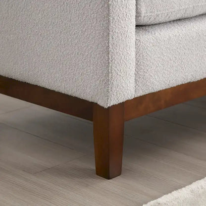 Elegant Upholstered Bench for End of Bed and Living Room